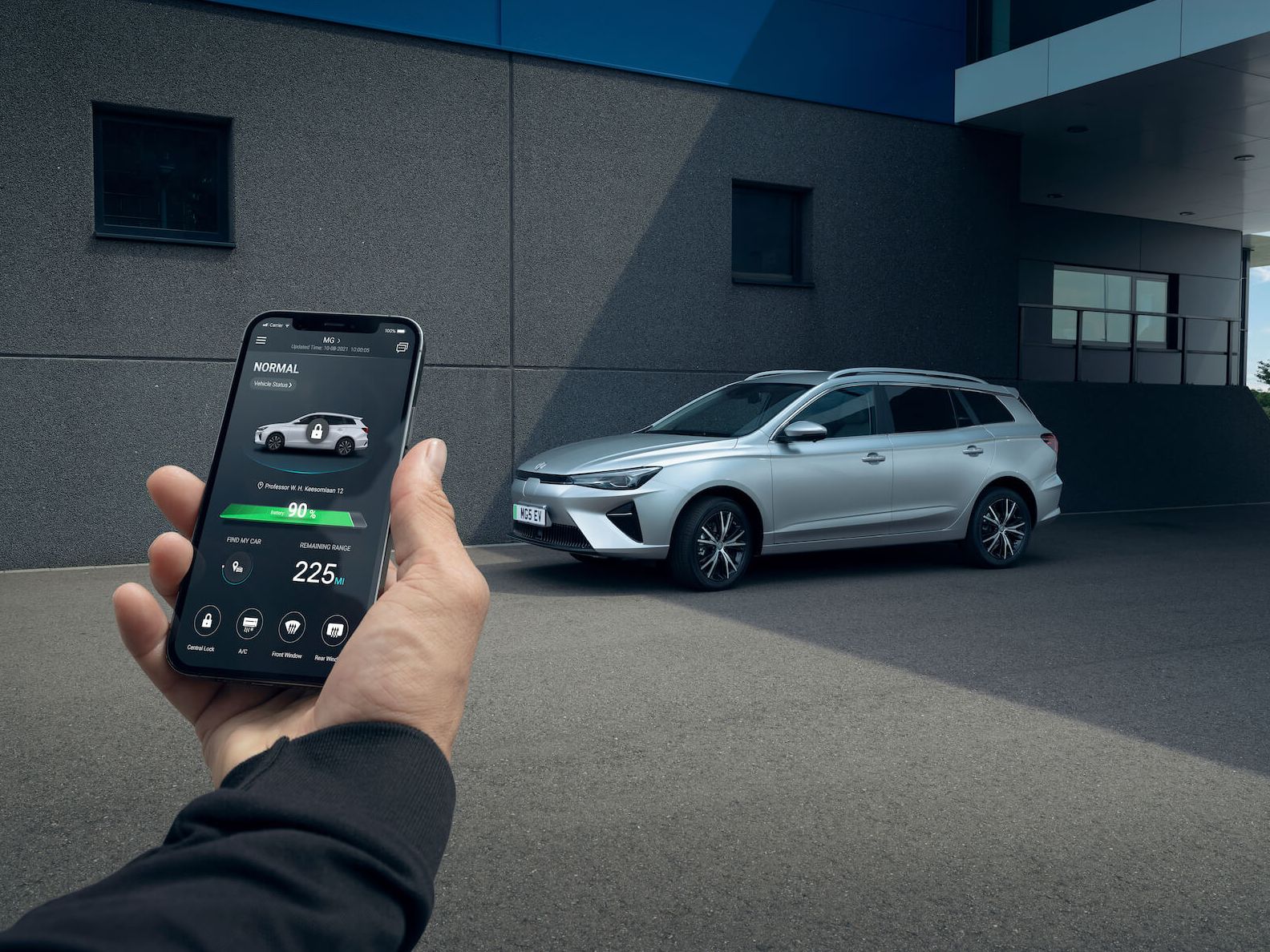 New MG MG5 EV available at Kidderminster Motor House