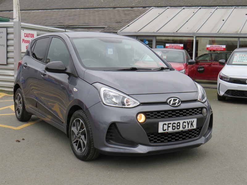 HYUNDAI i10