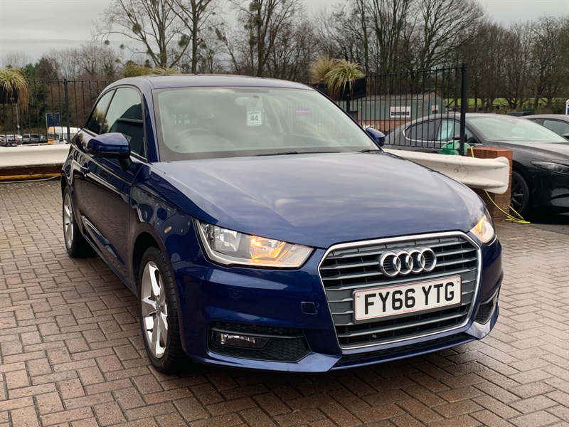 AUDI A1